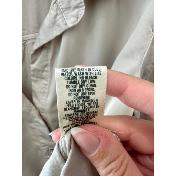 BELLA DAHL | Beige Button Front Blouse 100% EcoVero Rayon Made in USA | Medium - Picture 7 of 7